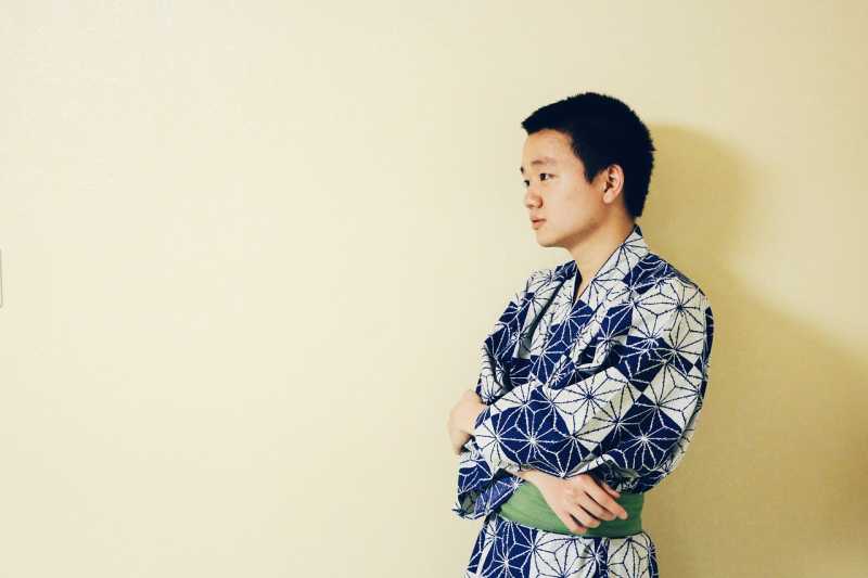 HOW TO CHOOSE AND CARE FOR THE BEST MEN’S ROBES