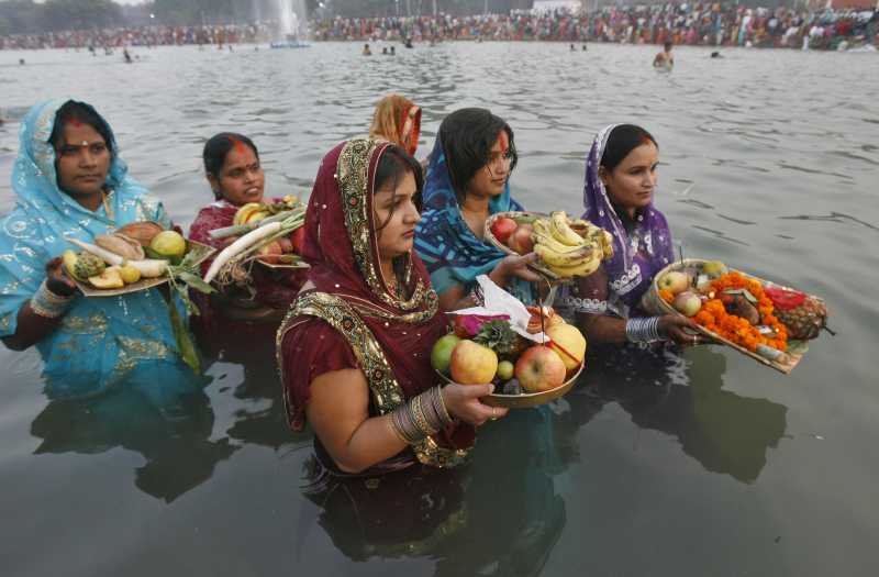 Happy Chhath Puja 2018 HD Images Wallpaper, Whatsapp DP, Pics & Photos, Vrat, Chaiti Chhath Puja, Puja Vidhi, Wishes, Quotes, SMS, Messages & Whatsapp Status Hindi English Bhojpuri, Mehendi Designs