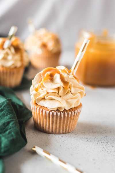 Harry Potter Butterbeer Cupcakes - The Cupcake Confession