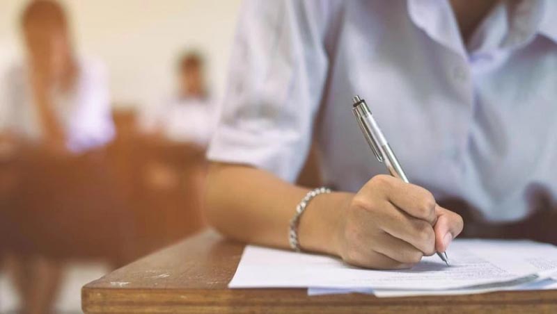 Health Tips For Students To Beat Exam Stress And Perform Well.