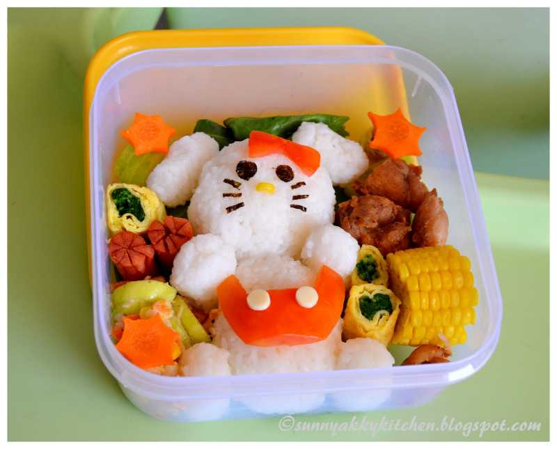 Hello Kitty Lunch Box