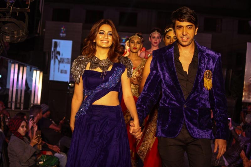 Hi-Fashion & Glamor Rules The 4th Edition Of Fashionable One By 1 MG Lido