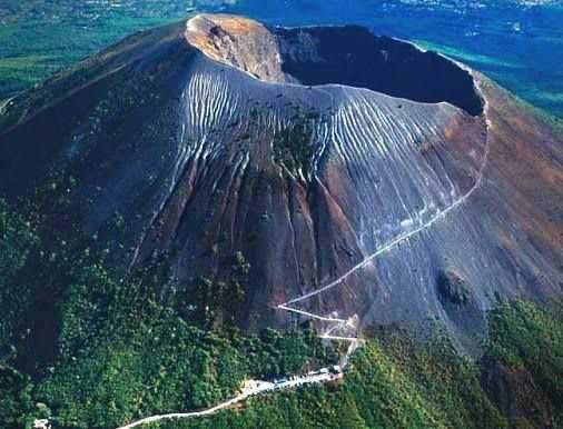 Hiking Up The Vesuvius