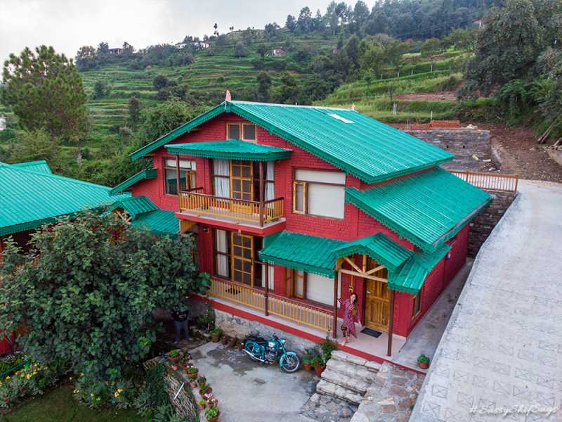 Hill Station Getaway At Parvada Bungalows, Nainital.