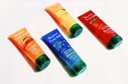 Himalaya Fresh Start Oil Clear Face Wash Strawberry Review -