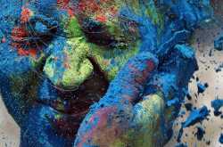 Holi Aayi Re Kanhai Holi Aayi Re…..