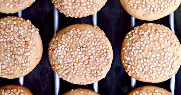 Honey And Tahini Cookies (eggless)