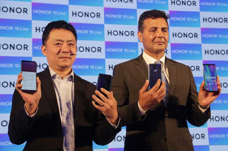 Honor Unveils The Honor 10 Lite In India, The Most Stylish AI Selfie - OnlyLoudest