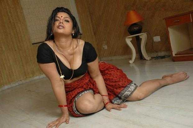 Hot Masala Mallu Actress Hot Exposing Stills