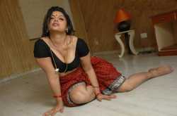 Hot Masala Mallu actress hot exposing stills