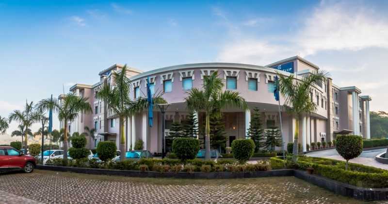 Hotel Review - Golden Tulip Panchkula