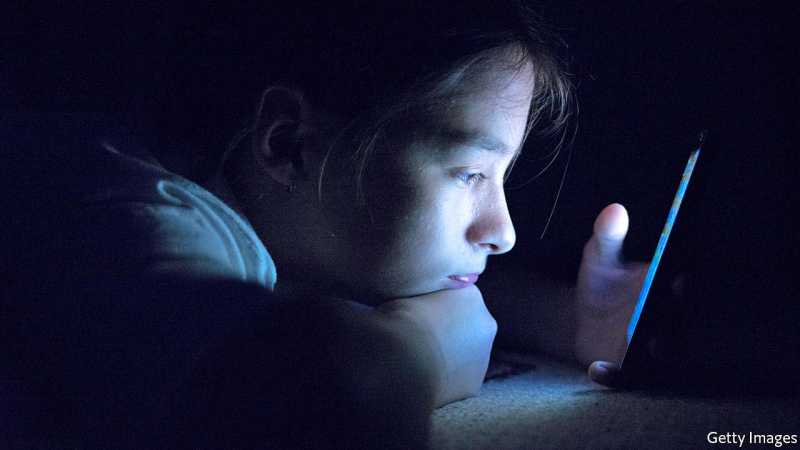 How Does Social Media Affect Our Mental Health And Can Make Us Feel Depressed