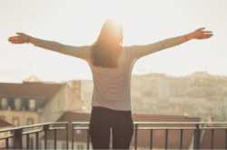 How To Live A Healthy Lifestyle (Tips & Tricks)