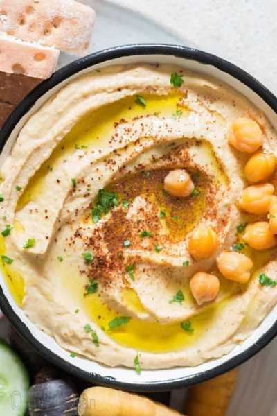 How To Make Hummus From Scratch (The Best Homemade Hummus)