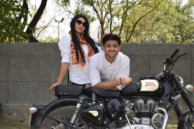 How To You Wear Collars With A Round Face, Chubby Cheeks & Short Neck? - High On Gloss