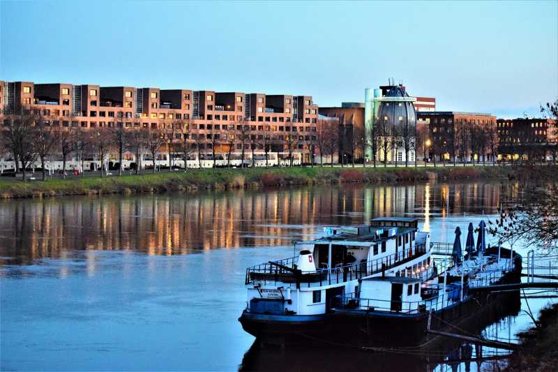 How We Covered 3 European Cities In €20 Per Day