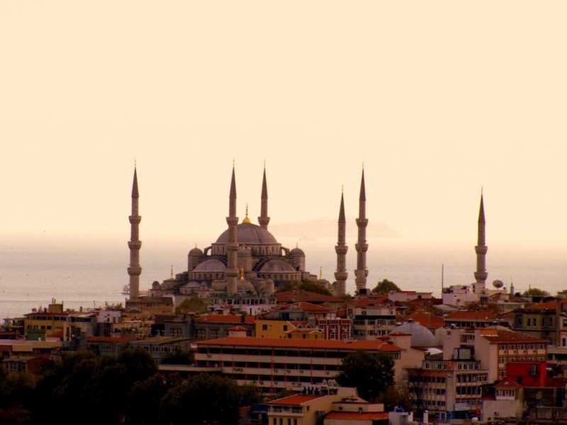 How We Lived A Day In Istanbul… Food, Architecture & Its Inheritance