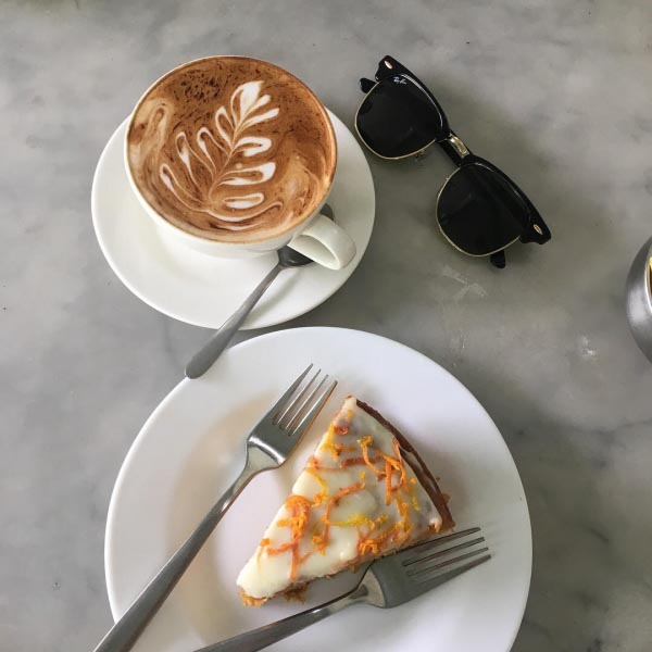 How To Eat Out & Still Fit In!