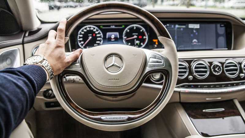 How To Use The Mercedes-Benz ‘COMAND’ Multimedia System - How2db.com