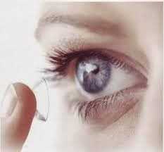 How To Wear Contact Lenses Easily