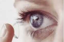 how to wear contact lenses easily