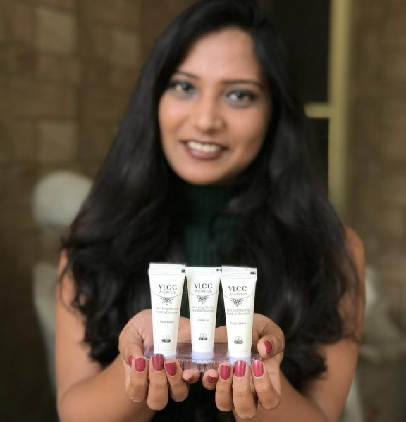 How To Get Naturally Glowing Skin - That Elegant Chic