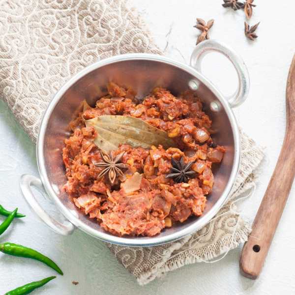 How To Make Indian Bhuna Masala - Easy Basic Recipe For Indian Food