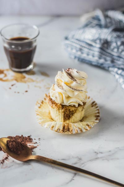 How To Make Tiramisu Cupcakes - The Cupcake Confession