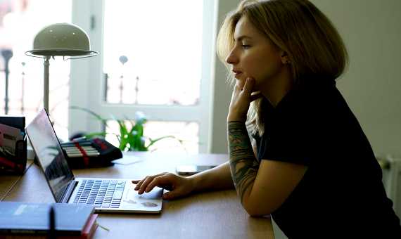 How You Can Use Cell Phone Number Search To Monitor Your Competitors