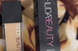 Huda Beauty Faux Filter Foundation - Review 