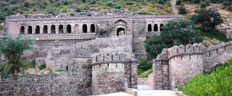 HugeDomains.com - TrekkersStories.com Is For Sale (Trekkers Stories)