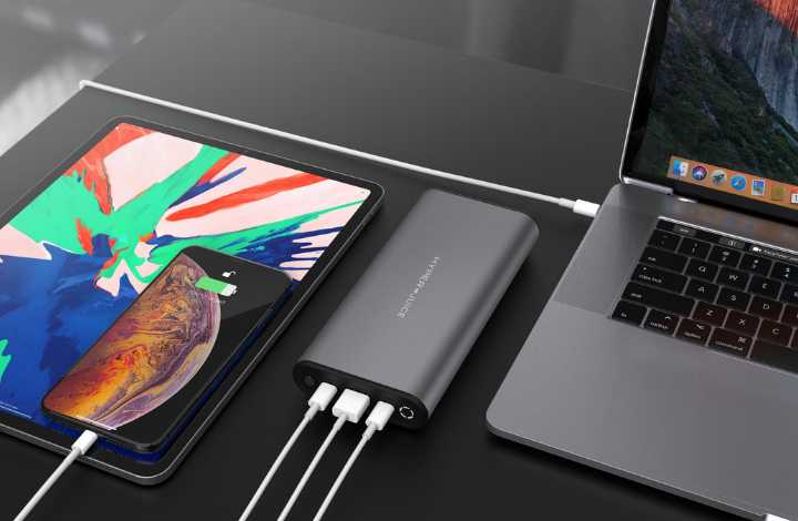 HyperJuice Is The Only USB-C Battery Pack Youâll Need To Power Your Mac, IPad & IPhone Simultaneously