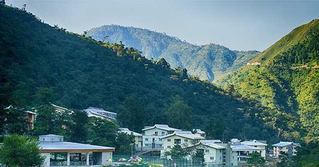 IIT Mandi Develops Self Cleaning Glass That Purify Water Through Sunlight