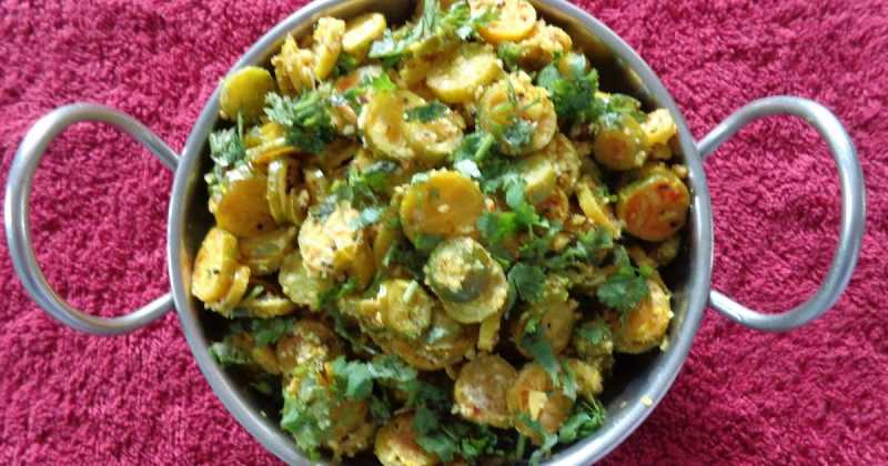 IVY GOURD AND PEANUTS STIR FRY