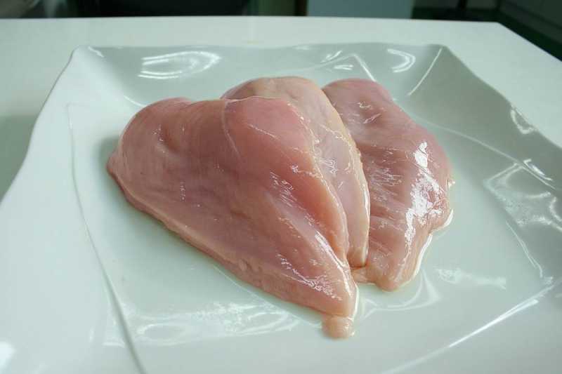 If You Notice White Stripes On Chicken, Don’t Eat It