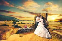 In dreams and in love there are no impossibilities…