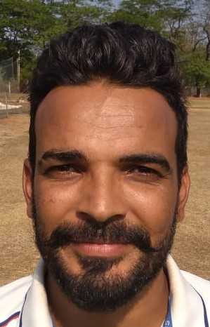 India Pistons Beat CromBest