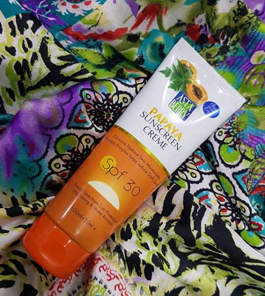 Indian Beauty Network: Astaberry Papaya Sunscreen Creme Review!