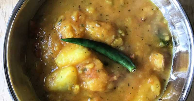 Indian Railway Style Aloo Ki Sabji/Aloo Rasa Recipe