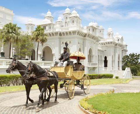 Indulge In The Luxury Of Heritage Hotels In India - StarWords India