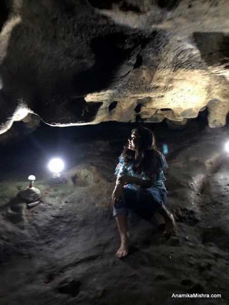 Inside Ancient Temple Of Patal Bhuvaneshwar -India