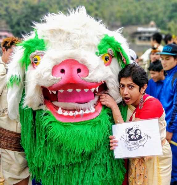 Inspiring Traveler Interview With Lt Cdr Richa: Light Travel Action