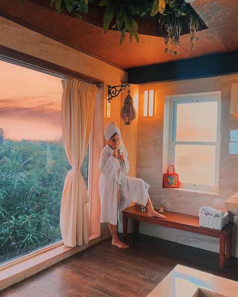 Instagram Celebrity: Miss Anjali Kapoor