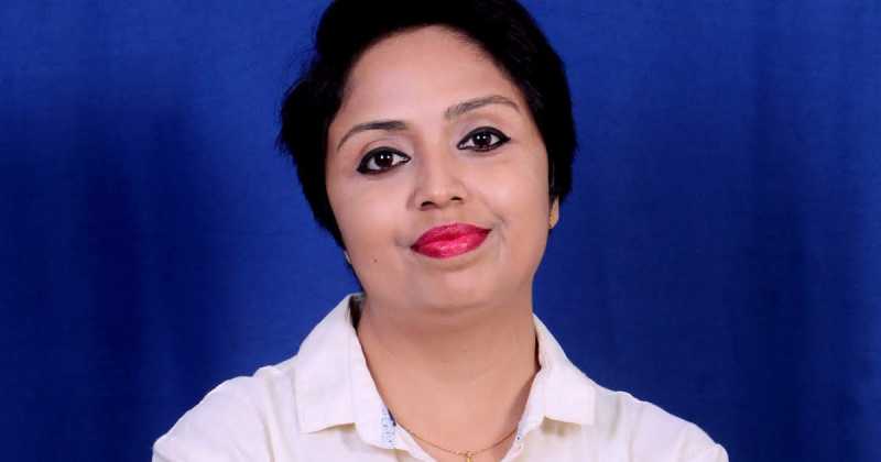 Interview : Blogger And Author Surabhi B. Das