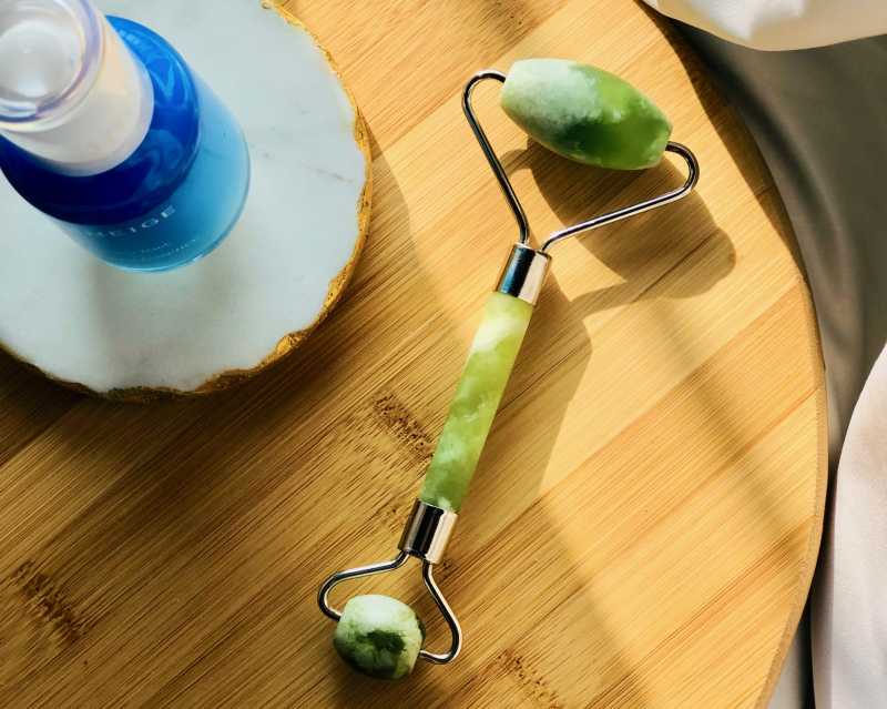 Jade Roller Helps Heal Acne| Here’s Proof