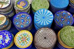 Jaipur Blue Pottery: A turbulent tale of a no clay pottery