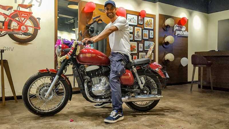 Jawa: The Delivery Time, Company Fitted Accessories & Other Ownership Details - FootLoose Dev