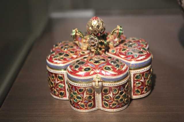 Jewel Box #WEP-IWSG : Kalpanaawrites Flash Fiction