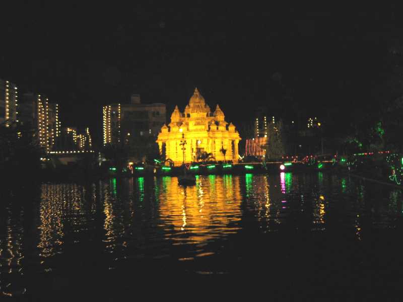 KOLKATA DURGA PUJA PANDAL 2010