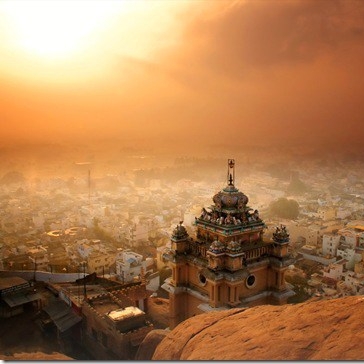 Kabhi Ae Haqiqat-e-Muntazir